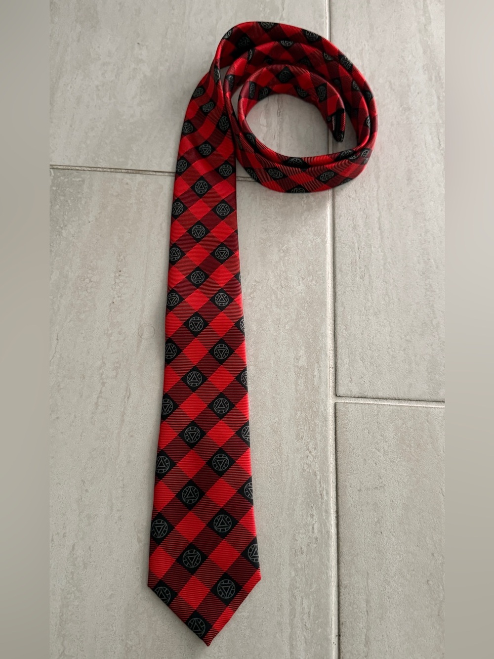 Rare Marvel Tony Stark Arc Reactor logo pattern necktie by Nick Graham Ironman